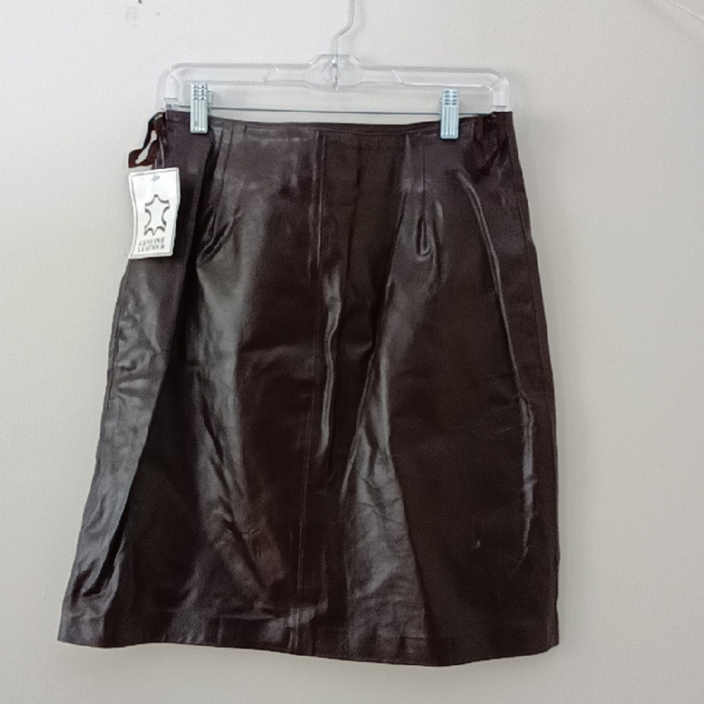 Finity Elegant Brown Leather Skirt  Size 8  Waist 30"